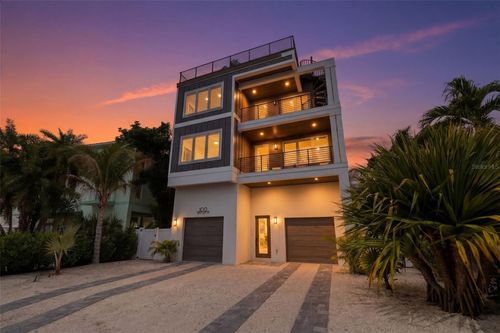 100 12th St N, BRADENTON BEACH, FL, 34217-2306 | Card Image