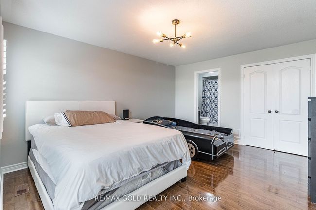 251 Father Tobin Rd, House other with 6 bedrooms, 4 bathrooms and 4 parking in Brampton ON | Image 25