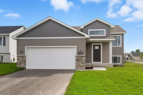 1002 Brandenburg Cir, Waverly, MN, 55390-7532 | Card Image