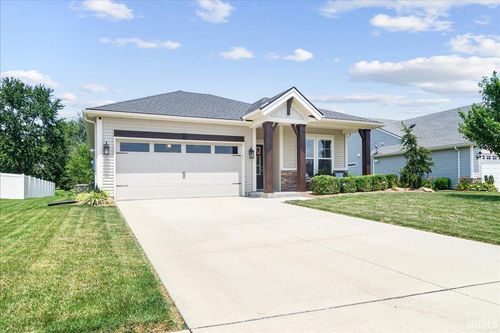 212 W Stellar Way, Huntingburg, IN, 47542 | Card Image