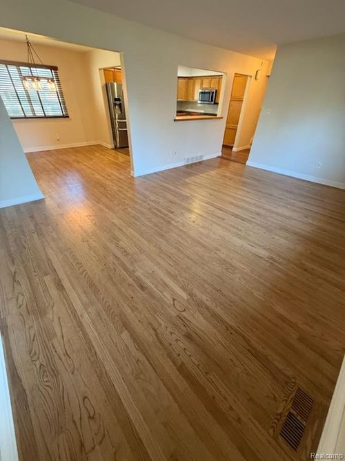 26264 Greythorne Trl, Farmington Hills, MI, 48334-4816 | Card Image