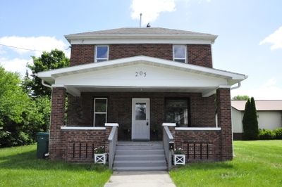 205 S 3rd Avenue, House other with 5 bedrooms, 2 bathrooms and 2 parking in Streator IL | Image 2