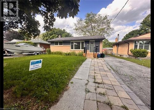 main-64 Maywood Rd, Kitchener, ON, N2C2A4 | Card Image