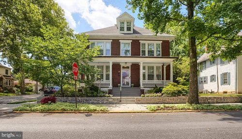 90 E Ridge St, CARLISLE, PA, 17013-3925 | Card Image