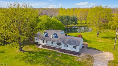 9585 Shaw Rd, Spencer, OH, 44275-9335 | Card Image