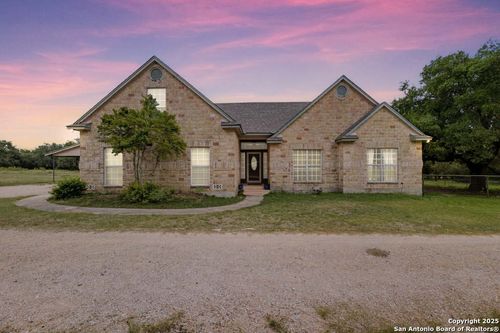 370 Private Road 3502, Hondo, TX, 78861-6549 | Card Image