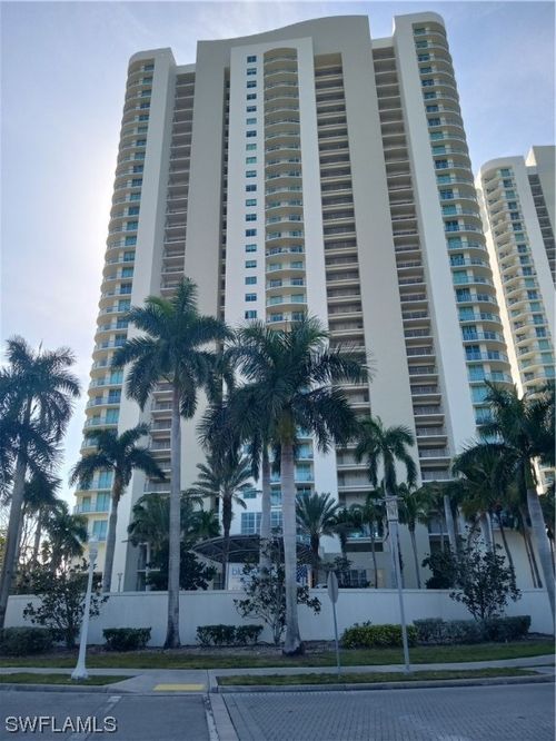 1704-3000 Oasis Grand Boulevard, FORT MYERS, FL, 33916 | Card Image