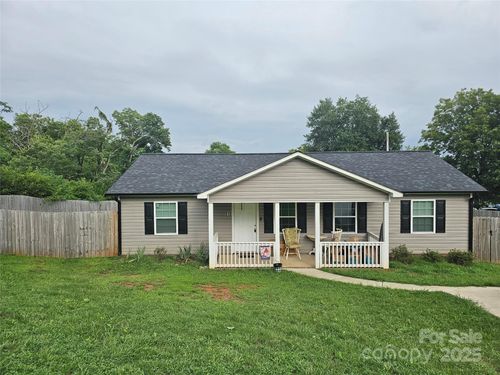 810 4th St, Kings Mountain, NC, 28086-2115 | Card Image