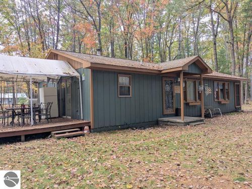 6853 Ruth Rd, Oscoda, MI, 48750-9261 | Card Image