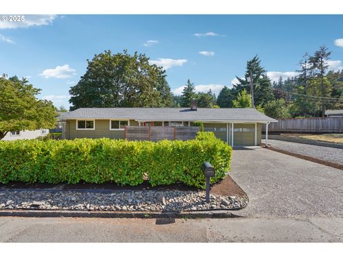 2400 Dillow Dr, West Linn, OR, 97068-2608 | Card Image