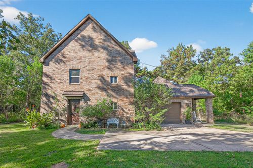 10940 Longleaf Dr, Conroe, TX, 77385-9659 | Card Image