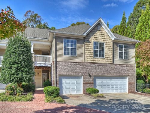 8669 Edinburgh Square Drive, Cornelius, NC, 28031 | Card Image