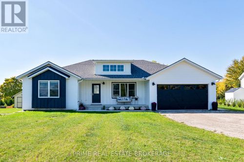 8865 Iona Rd, Iona Station, ON, N0L1P0 | Card Image