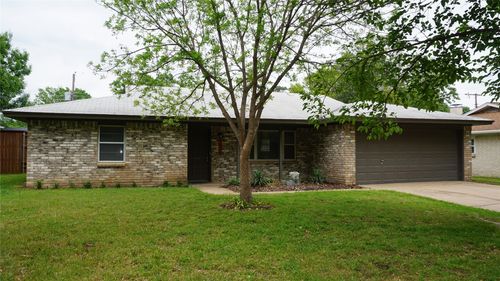 1404 Harrison Ln, Hurst, TX, 76053-4018 | Card Image