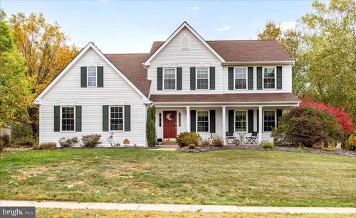 4542 Deep Creek Way, Doylestown, PA, 18902-1277 | Card Image