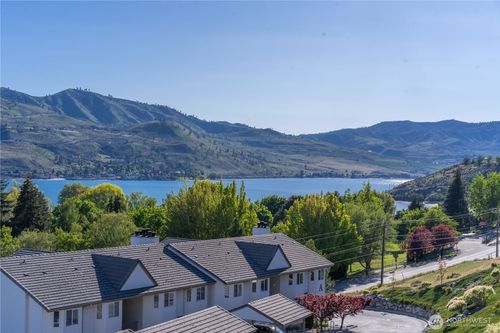 c303-808 W Manson Hwy, Chelan, WA, 98816-9572 | Card Image