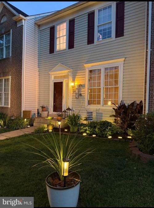 14102 Madrigal Dr, WOODBRIDGE, VA, 22193-5948 | Card Image