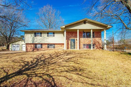 108 E 5th Ave, Leola, AR, 72084-9048 | Card Image
