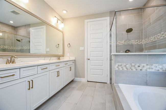 2626 Summer Indigo Trl, House other with 5 bedrooms, 3 bathrooms and 2 parking in Pearland TX | Image 26