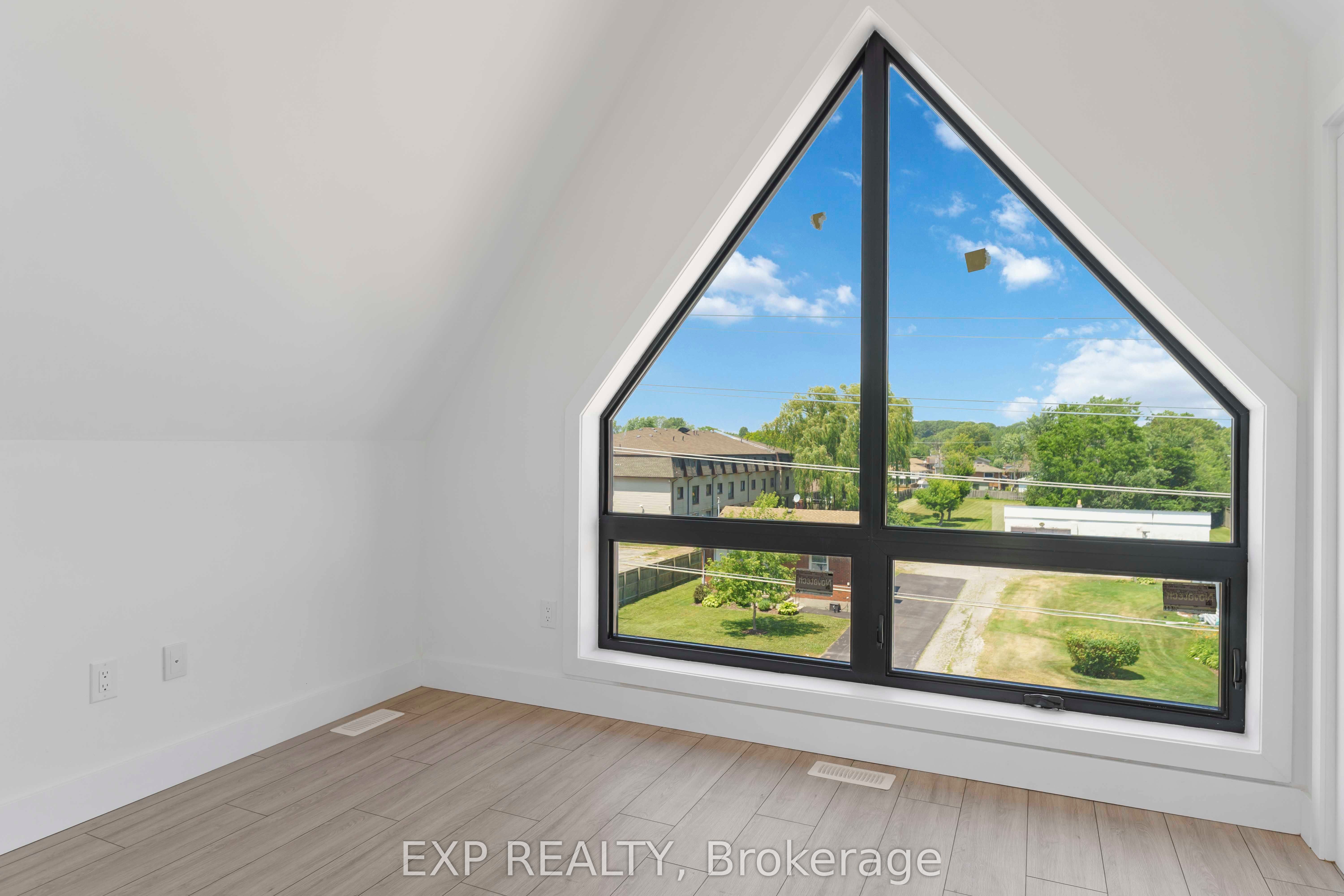 Residential Lease in Niagara Falls 3