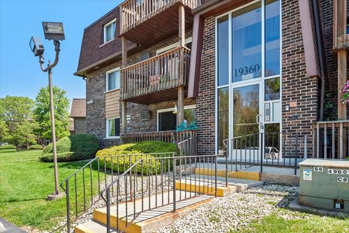 9-19360 Wolf Rd, Mokena, IL, 60448-1140 | Card Image