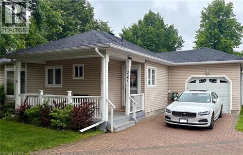 227 Silverbirch Blvd, Mount Hope, ON, L0R1W0 | Card Image