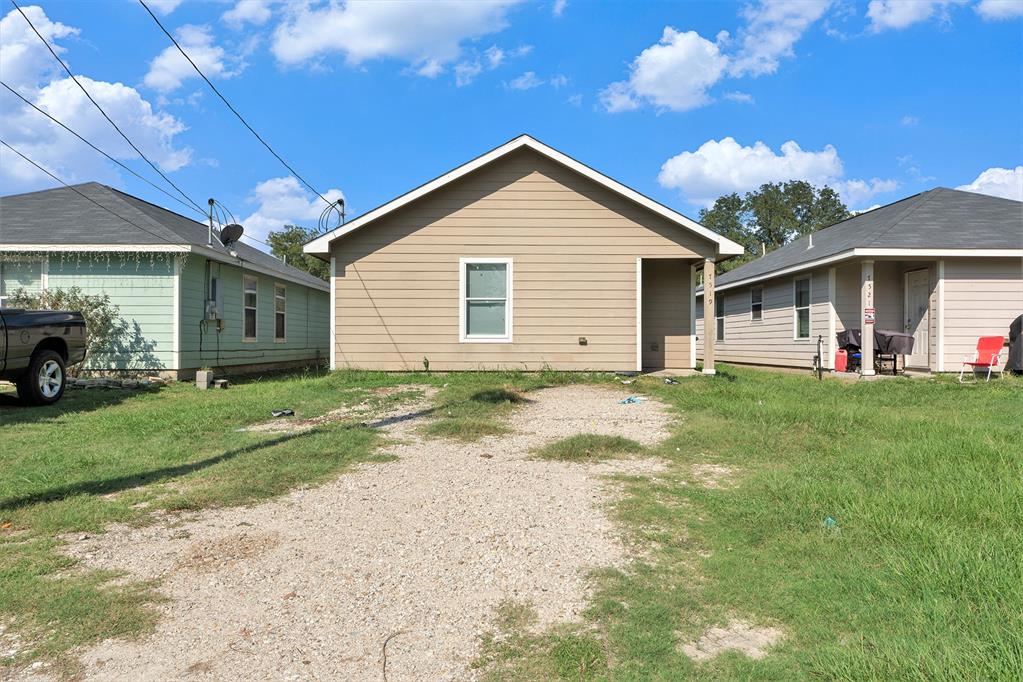 Dyer St, Houston, TX 77088