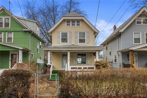 2436 Cleveland Ave, Niagara Falls, NY, 14305-3112 | Card Image