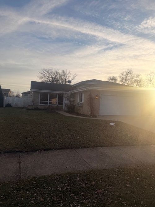 793 Timothy Ln, Des Plaines, IL, 60016-1155 | Card Image