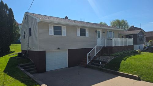 500 S Jefferson St, Lancaster, WI, 53813-1921 | Card Image