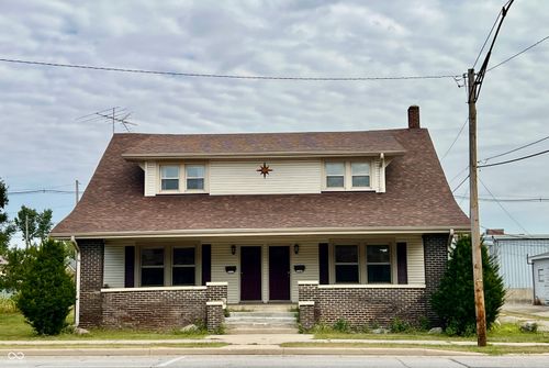 250 252 W Washington Street, Frankfort, IN, 46041 | Card Image
