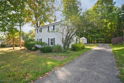 43 Venloe Dr, Poland, OH, 44514-1740 | Card Image