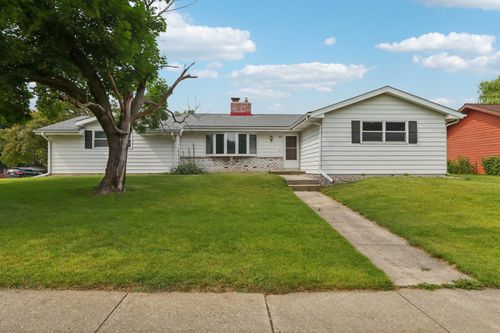 1200 Wexford Drive, Waunakee, WI, 53597 | Card Image