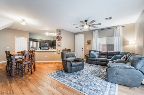 unit-101-6312 Snap Ridge St, North Las Vegas, NV, 89081-3840 | Card Image