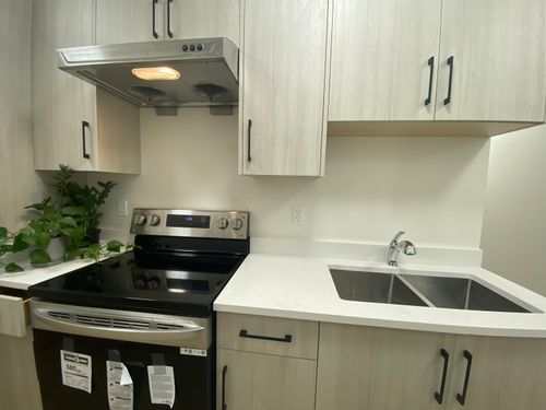 2-bed-suite-7542 Lindrick Crt, Burnaby, BC, V5A3Y5 | Card Image