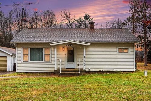 3014 Bowne Rd, Battle Creek, MI, 49017-8048 | Card Image