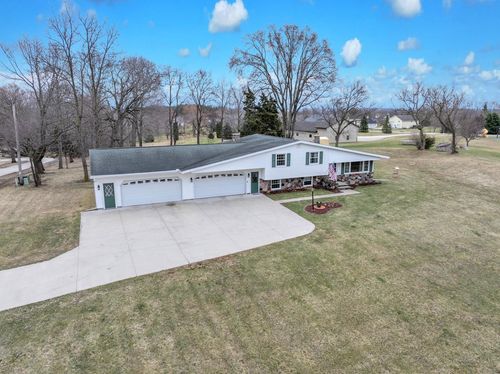 W8090 Thomaswood Trail, LAMARTINE, WI, 54937 | Card Image