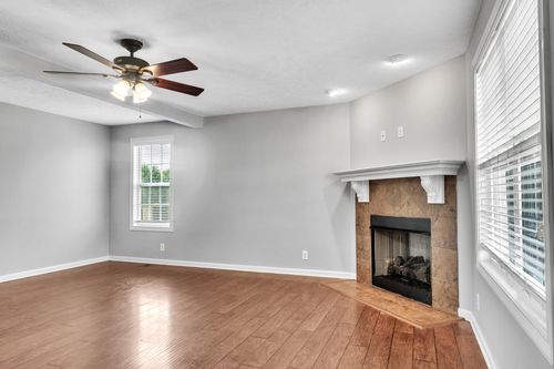 532 Falkland Cir, Clarksville, TN, 37042-1455 | Card Image