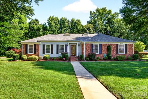 6801 Rambling Rose Dr, Charlotte, NC, 28212-1762 | Card Image