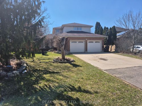 59 Matthew St, Kitchener, ON, N2B3B2 | Card Image