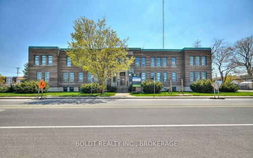 2-411 E Main St, Welland, ON, L3B3X3 | Card Image