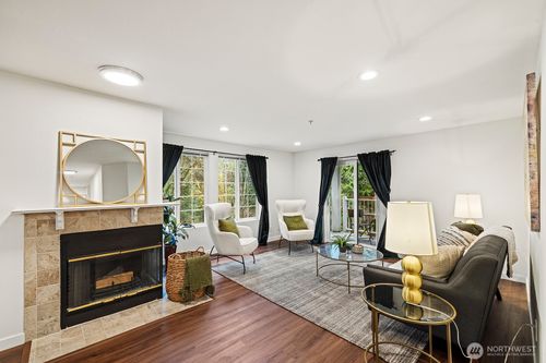 apt-a203-1692 118th Ave Se, Bellevue, WA, 98005-3888 | Card Image