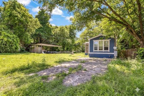 120 Huling Dr, Azle, TX, 76020-3009 | Card Image