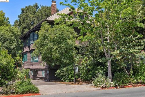 a-2638 Warring St, Berkeley, CA, 94704-3469 | Card Image