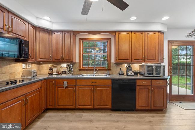 27 Colleen Cir, House other with 4 bedrooms, 3 bathrooms and null parking in Ewing NJ | Image 10