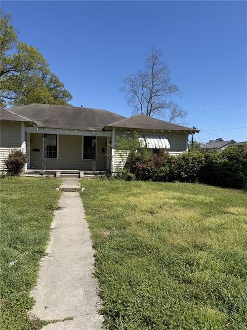 113 S General Pershing St, Hammond, LA, 70403-4001 | Card Image