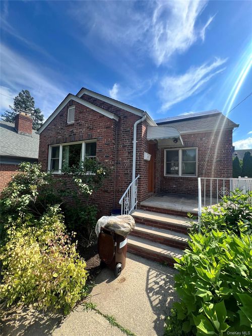 3817 208th St, Bayside, NY, 11361-1928 | Card Image