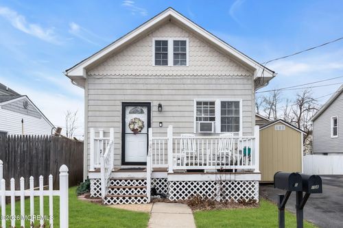 10 Central Ave, Port Monmouth, NJ, 07758-1337 | Card Image