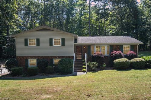 418 Westminster Dr, Asheboro, NC, 27203-4190 | Card Image