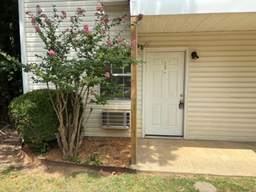 1-1205 N Oakland Ave, Fayetteville, AR, 72703-1751 | Card Image